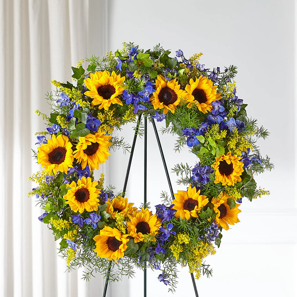 Bright Rays Wreath
